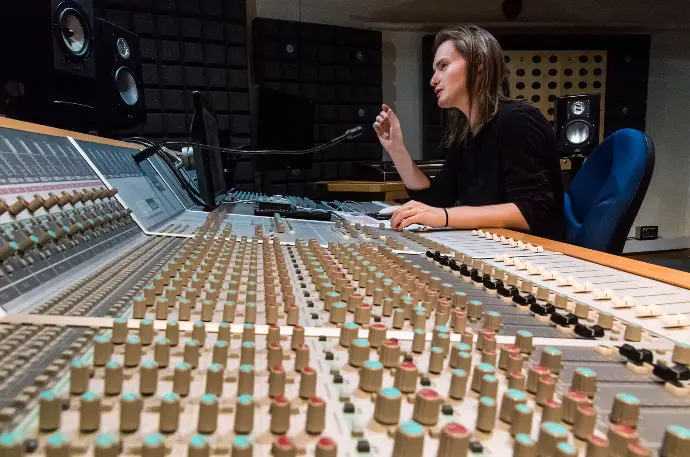 Record Engineer - Audient Console